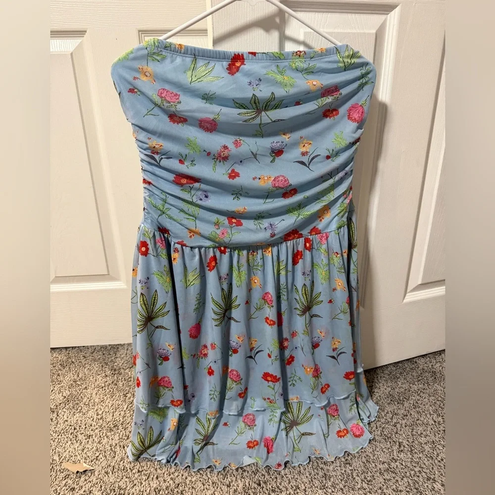 Dress - Picture 4 of 5